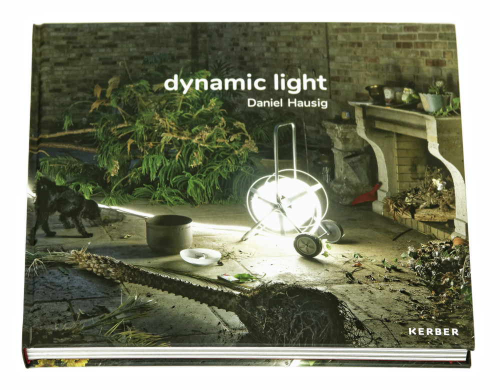 daniel_hausig_dynamic_light_catalog